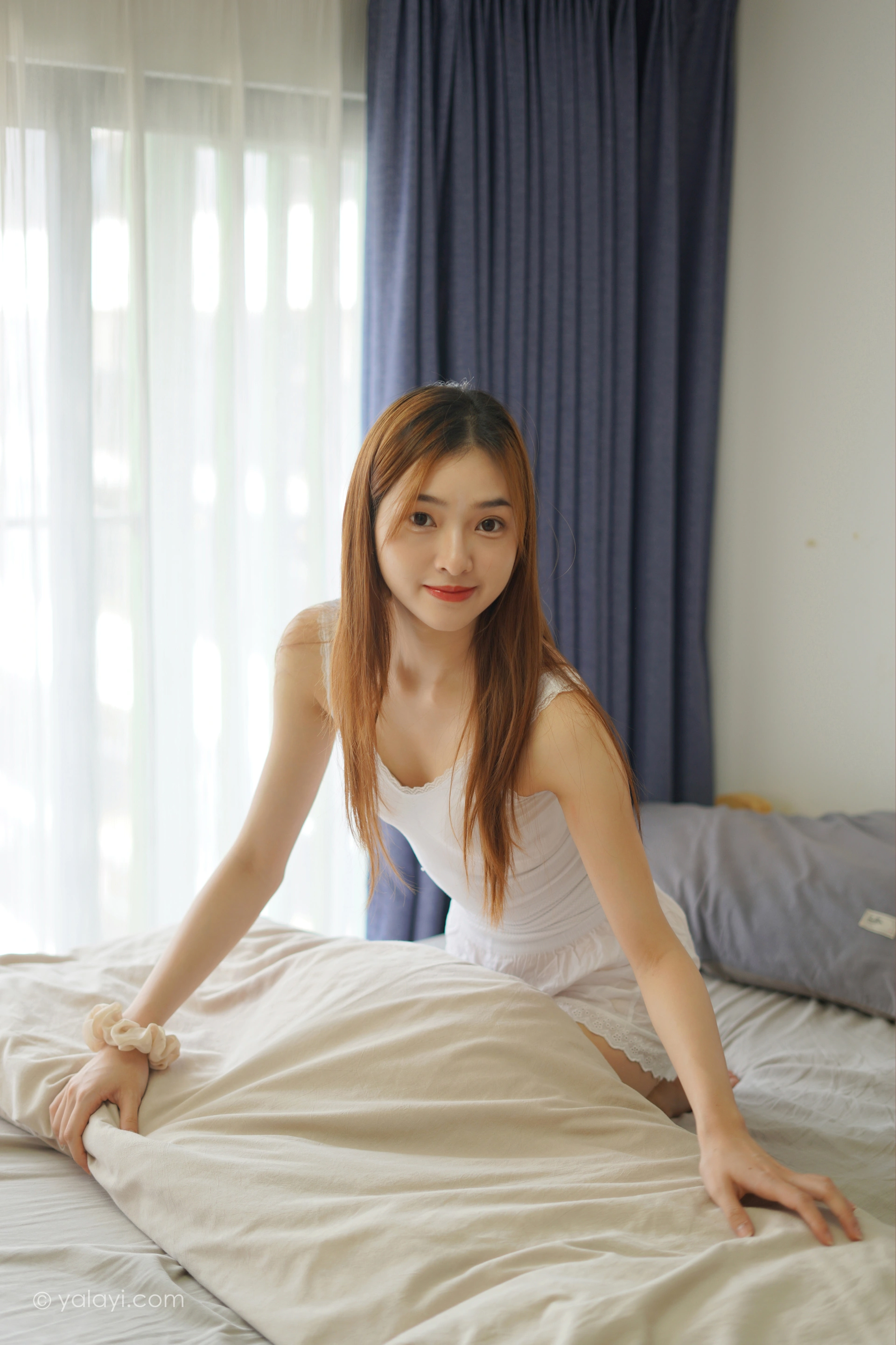 [YALAYI雅拉伊]2021.10.19 NO.854 清晨阳光 楚媛 2
